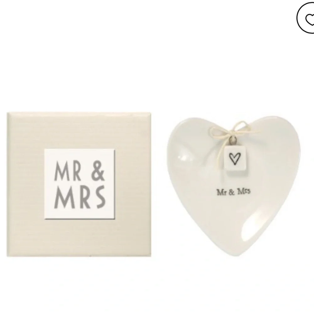 NWT East of India Mr & Mrs Heart-Shaped Ring Dish in Gift Box, Porcelain